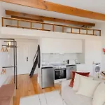 Liiiving In - Mezzanine Delight Balcony דירה